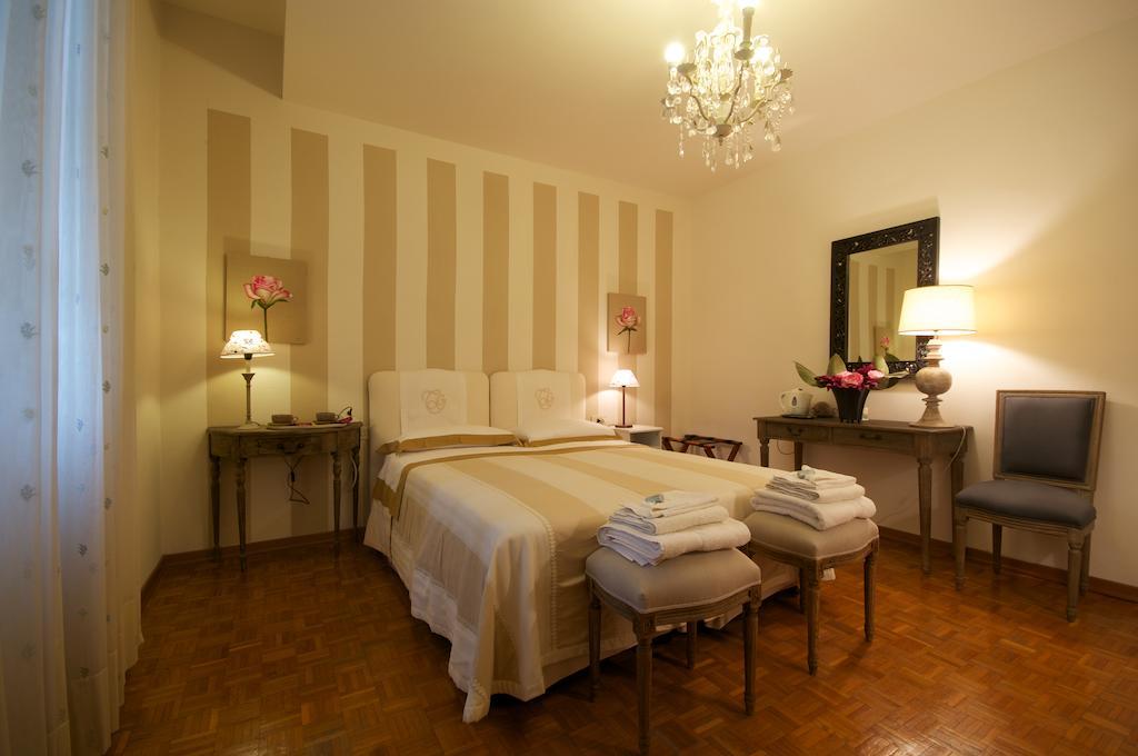 Bed and Breakfast Terrazza Ginori Sesto Fiorentino Habitación foto