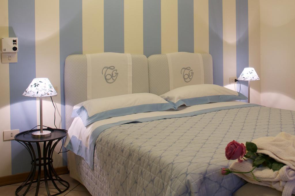 Bed and Breakfast Terrazza Ginori Sesto Fiorentino Habitación foto
